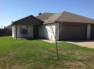 1206 Maverick Trl, Mc Gregor, TX 76657