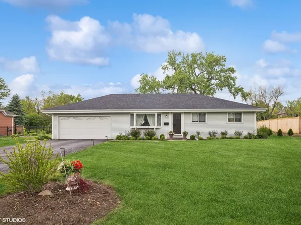 2050 Beechnut Rd, Northbrook, IL 60062