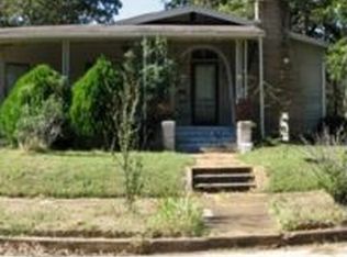 902 Sylvan Ave, Palestine, TX 75801