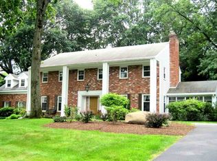 19 Schuyler Hills Rd, Loudonville, NY 12211