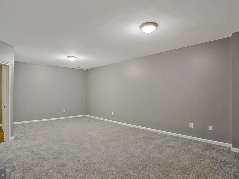 23435 Aster Way — Photo 28