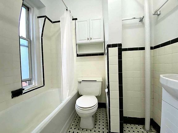 4th image of 508 W 112th St #5B