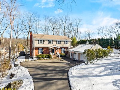 73 Chestnut Hill Ln, Stamford, CT, 06903