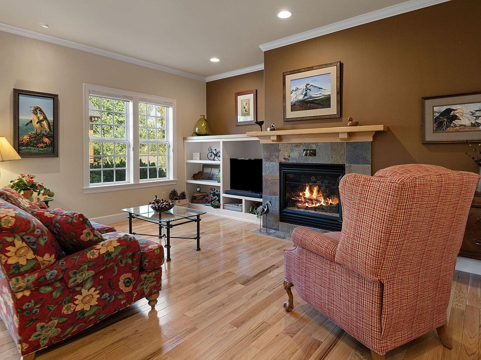 1st image of 19350 SW Laurelhurst Way