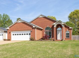 24143 Christian Ln, Athens, AL 35613