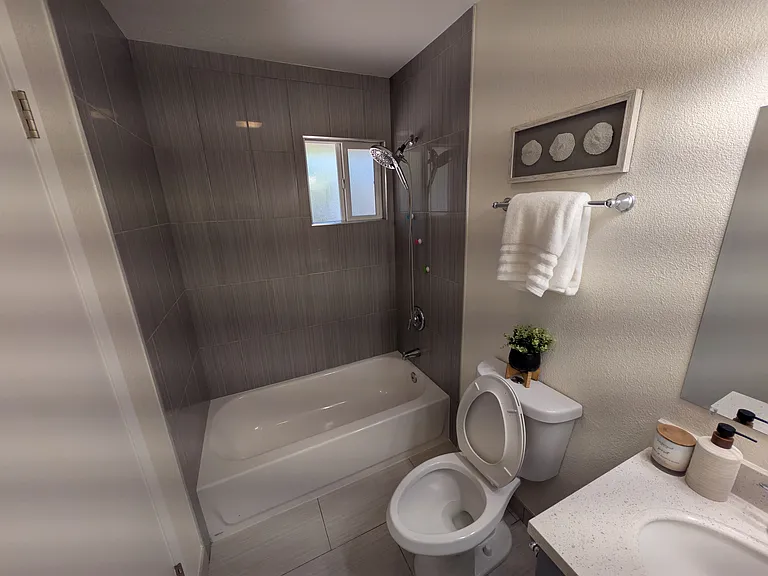 373 Dayton Ave — Photo 11