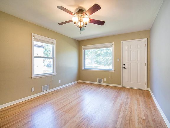 2nd image of 227 W Van Norman Ave