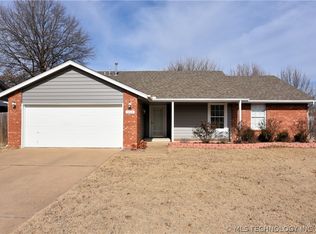 1208 W Honolulu St, Broken Arrow, OK 74012