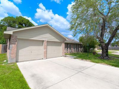 14006 Apple Dr, Sugar Land, TX, 77498