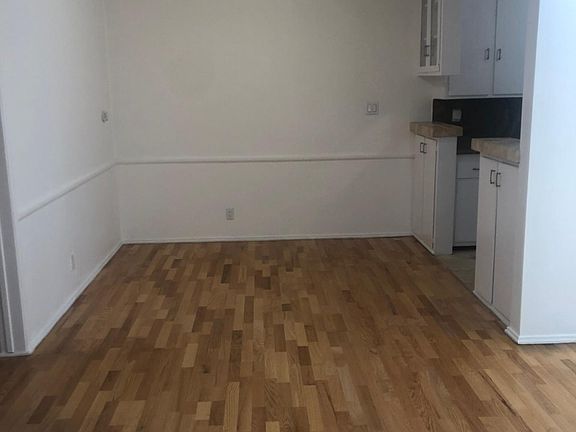 3rd image of 550 N Flores St APT 2