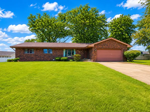 319 N Bone Dr, Normal, IL 61761