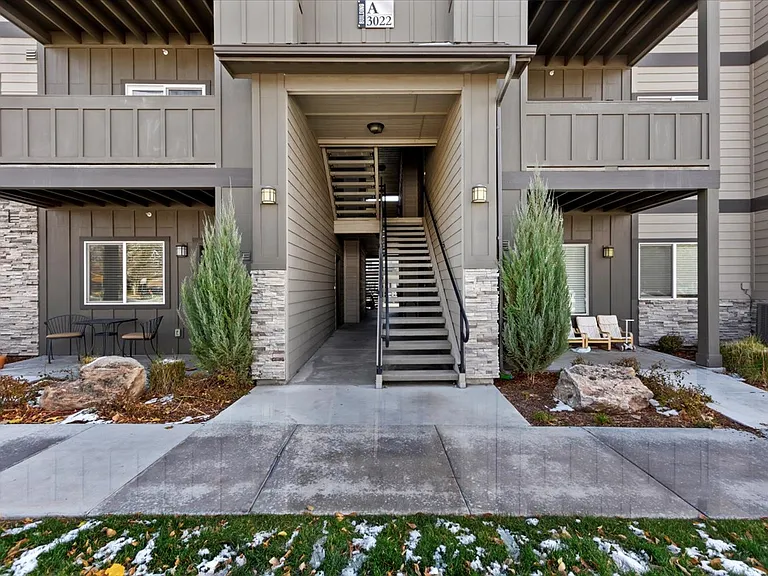 Owyhee Park Apartments — Photo 19