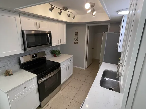 629 N MESA Drive #27, Mesa, AZ 85201