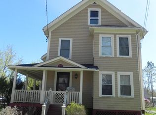 16 Charles St, Machias, ME 04654