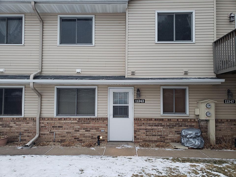 Exterior of townhouse, from common yard area.
