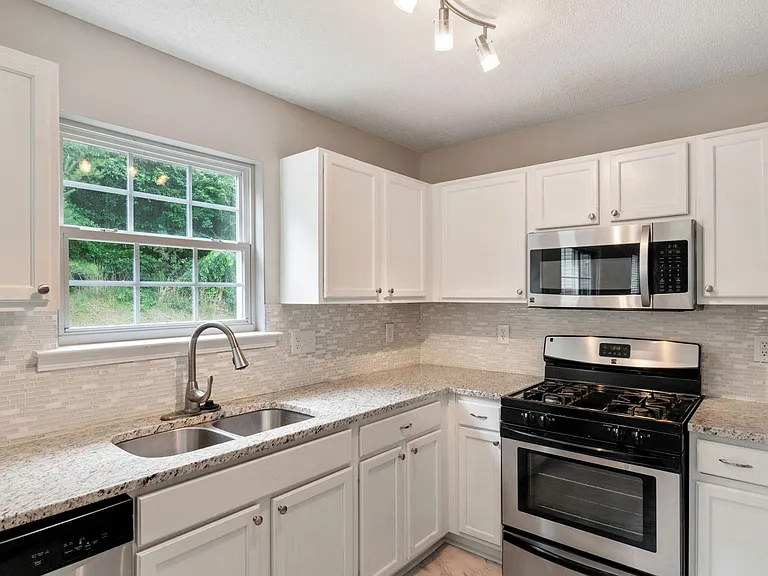 3400 Asgar Ct — Photo 9