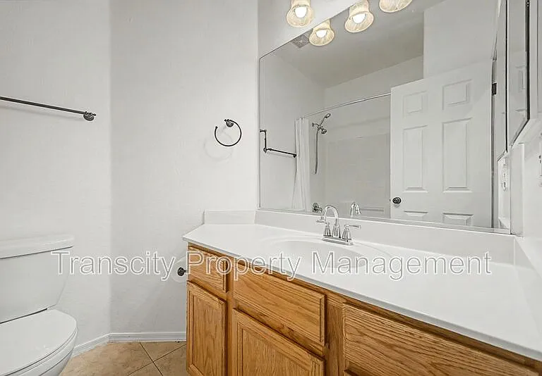 1369 W Enfield Way — Photo 15