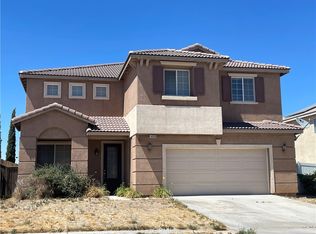 14538 Arthur St, Oak Hills, CA 92344