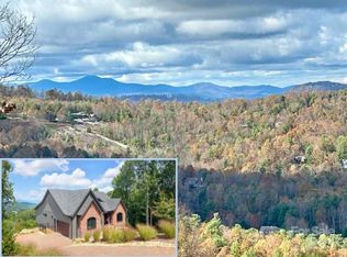 36 Northland Ct, Flat Rock, NC 28731