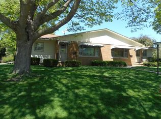 606 NW 7th St, Galva, IL 61434