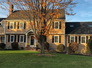 7 Bailey Rd, Andover, MA 01810