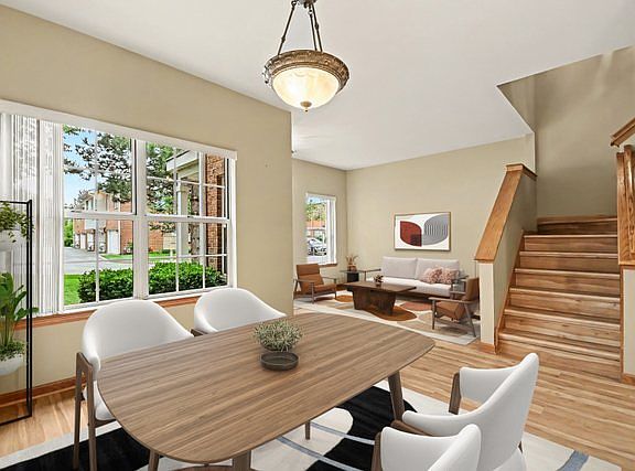 4th image of 3 Four Seasons Ct