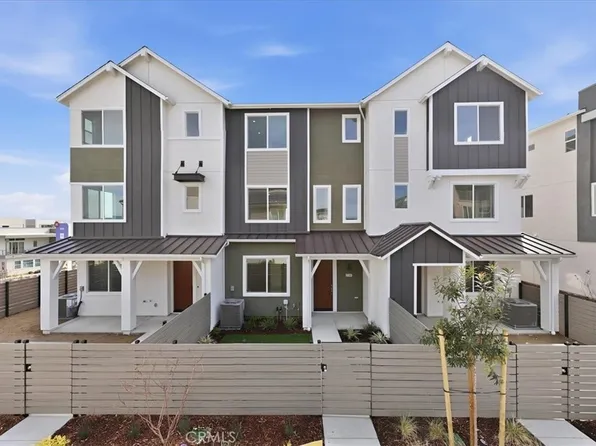 27341 Bear Creek Ln, Valencia, CA 91381