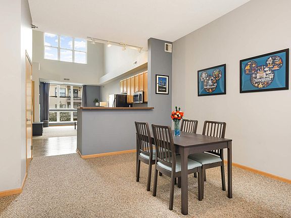 4th image of 2650 University Ave W APT 202