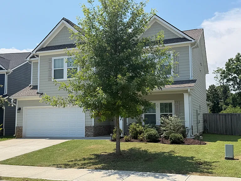 7565 Highborne Ln — Photo 2