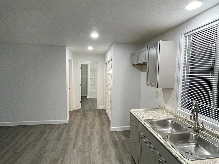 7180 Wheatland Rd NE — Photo 9