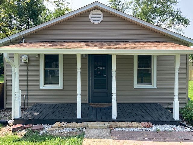 1st image of 506 Redbud Ln
