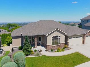 3806 W 47th Ave, Kennewick, WA