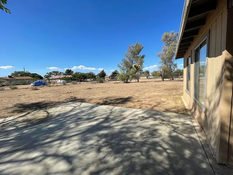 10246 Arroyo Ave — Photo 69