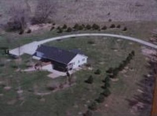 10351 W Drane Rd, Harrisburg, MO 65256