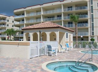 122 Beach Park Ln, Cape Canaveral, FL 32920