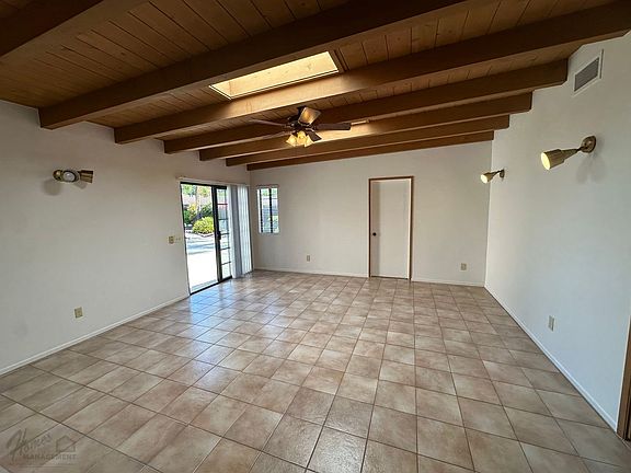 4th image of 2238 Montemar Ave