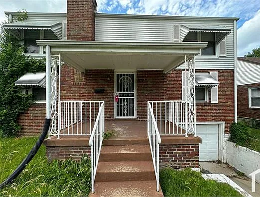 809 Rolwes Ave