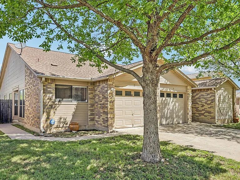 13355 Water Oak Ln #B — Photo 1