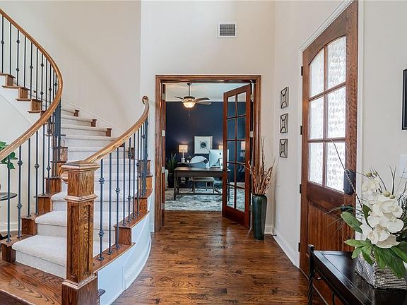 3rd image of 1027 Saint Mark Dr
