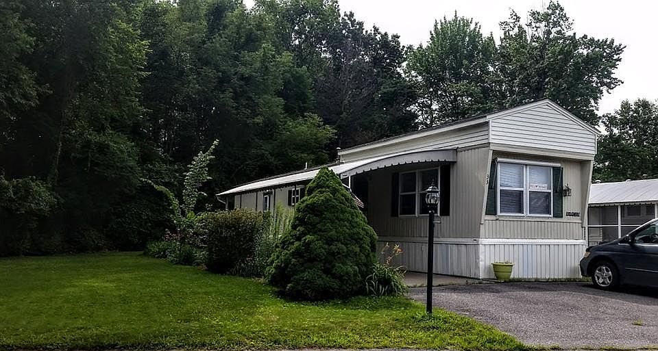 1st image of 556 Central St Lot 33