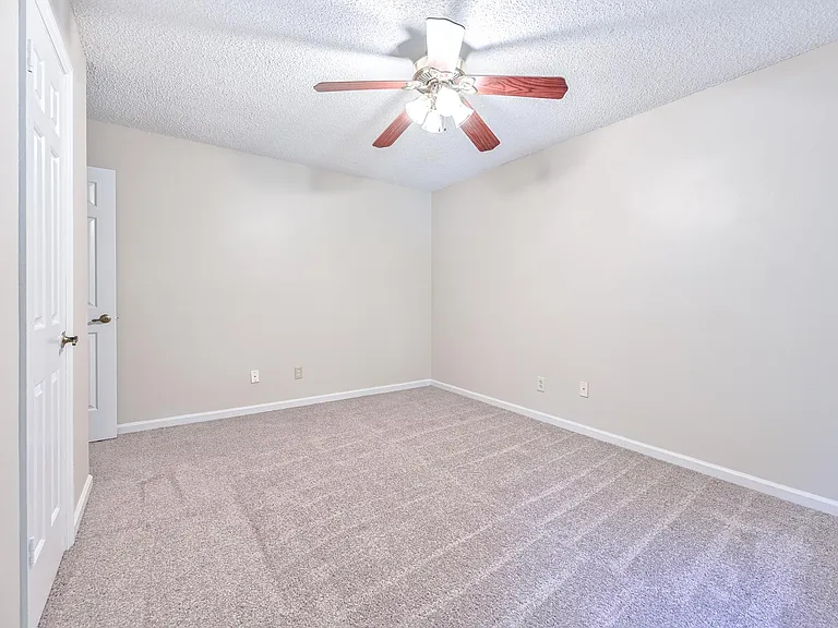 1036 Old Holcomb Bridge Rd — Photo 25