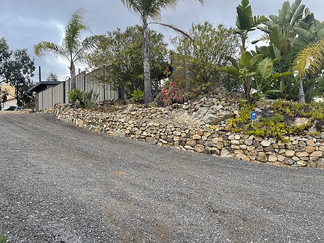 Crestwind Dr — Photo 17