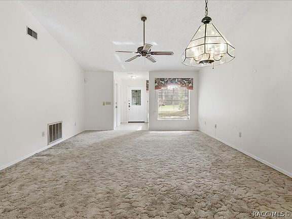3rd image of 240 N Indianapolis Ave