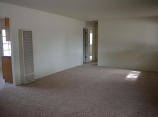 9605 Robin Ave NE, Albuquerque, NM 87112