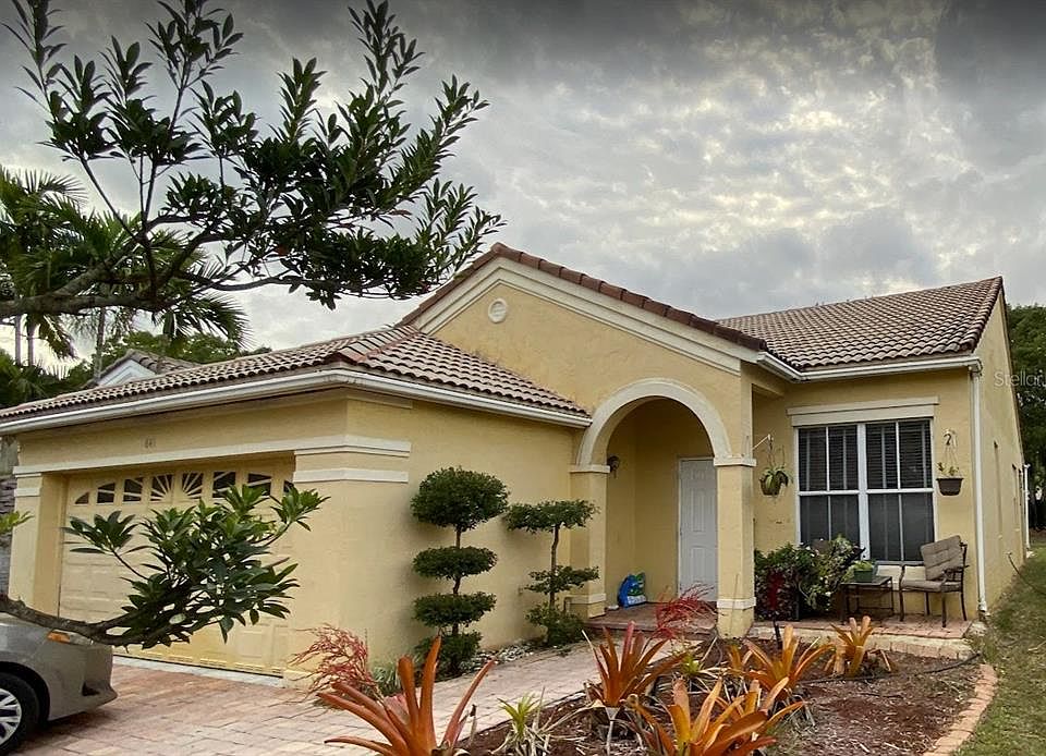 1st image of 841 SAND CREEK CIRCLE
