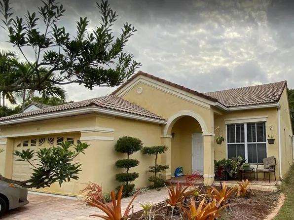 841 Sand Creek Cir, Fort Lauderdale, FL 33327