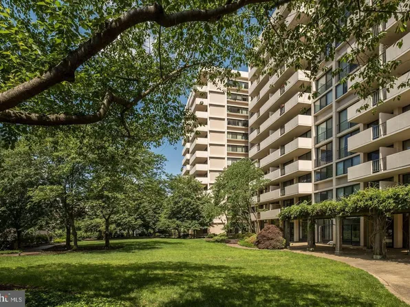 4141 Henderson Rd #1220, Arlington, VA 22203