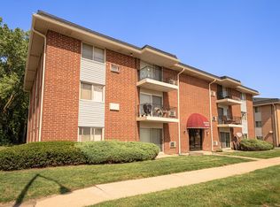 1950 Canal St APT 1B, Blue Island, IL 60406