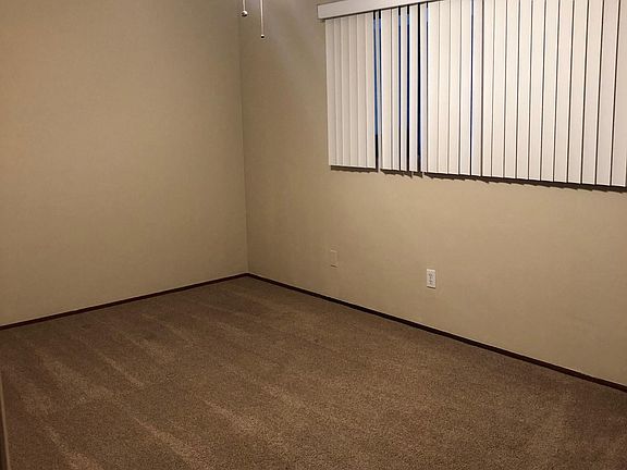 2nd image of 1538 Oliver Ave