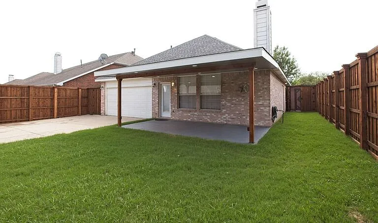 9220 Norman Dr — Photo 4